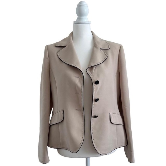 ⭐️TAHARI - TAN AND BLACK BLAZER⭐️ - Picture 5 of 6